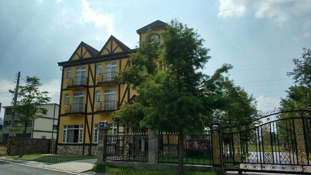 פולי Brest Bed & Breakfast מראה חיצוני תמונה